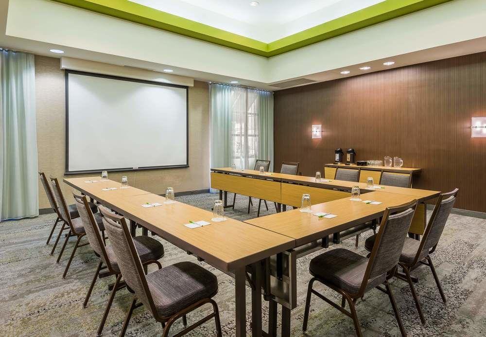 Courtyard By Marriott Chattanooga Downtown Екстериор снимка