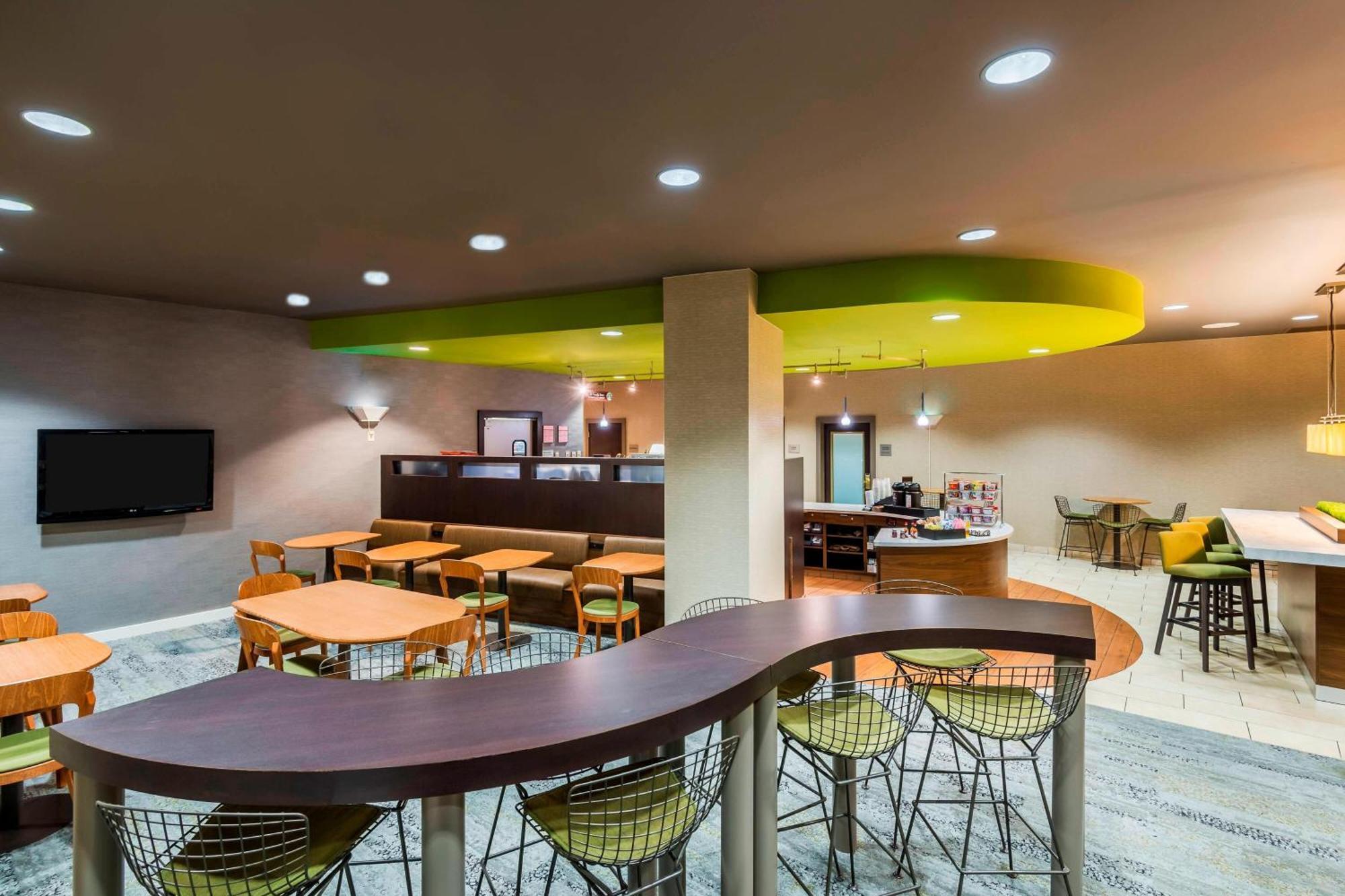 Courtyard By Marriott Chattanooga Downtown Екстериор снимка