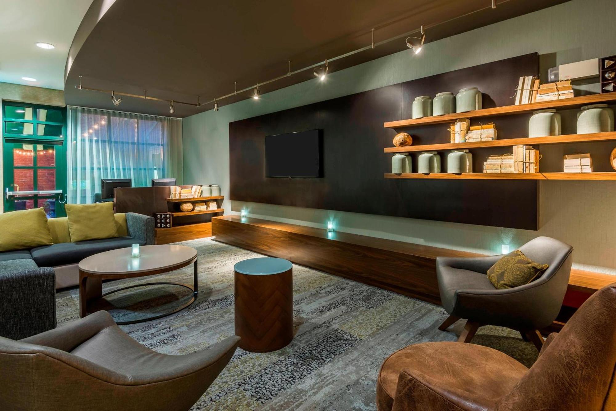 Courtyard By Marriott Chattanooga Downtown Екстериор снимка
