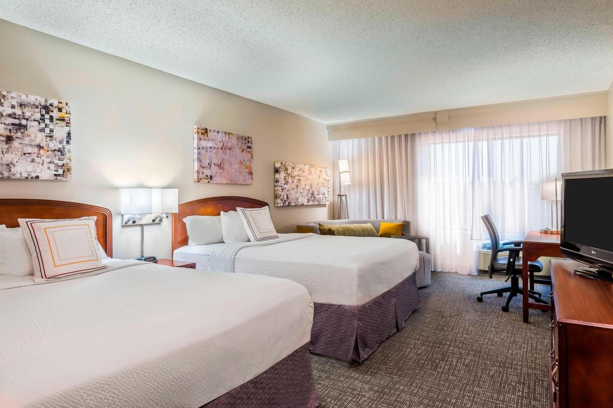 Courtyard By Marriott Chattanooga Downtown Екстериор снимка