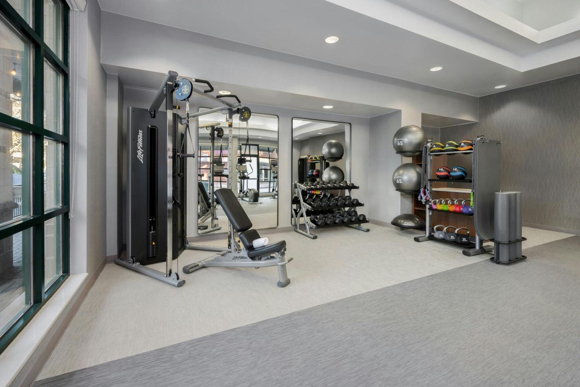 Courtyard By Marriott Chattanooga Downtown Екстериор снимка