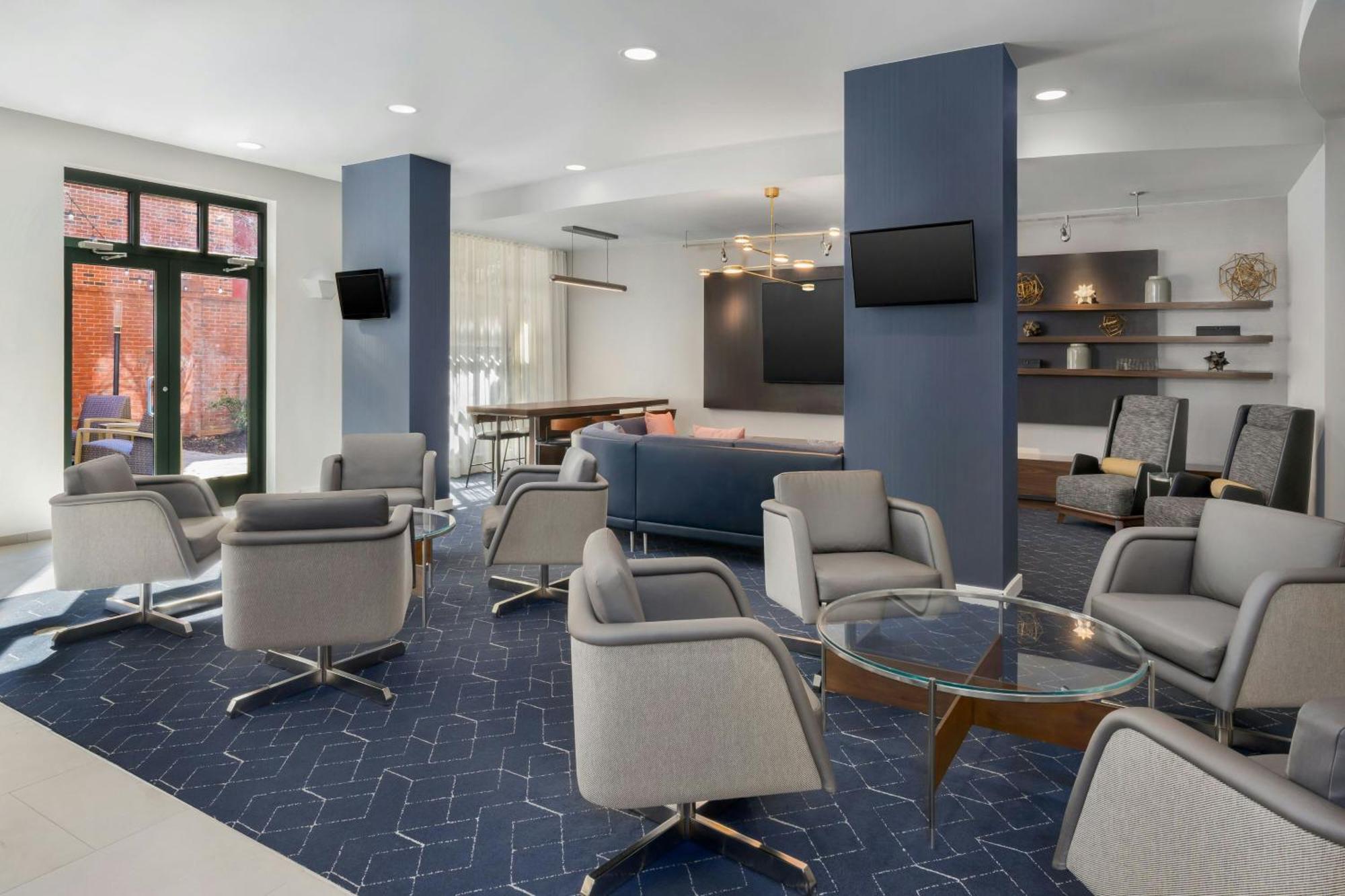 Courtyard By Marriott Chattanooga Downtown Екстериор снимка