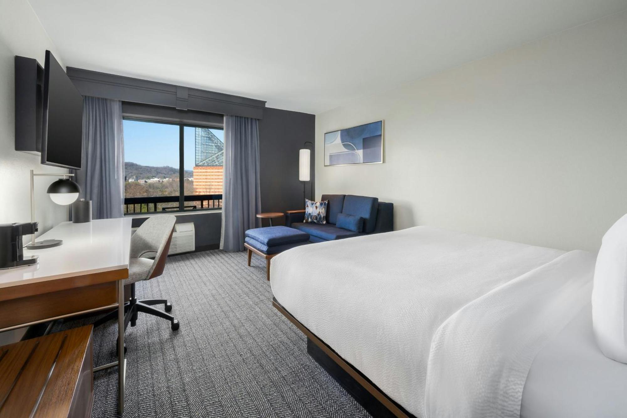 Courtyard By Marriott Chattanooga Downtown Екстериор снимка