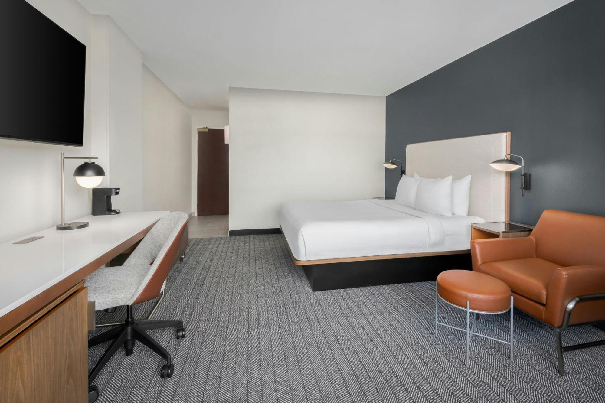 Courtyard By Marriott Chattanooga Downtown Екстериор снимка